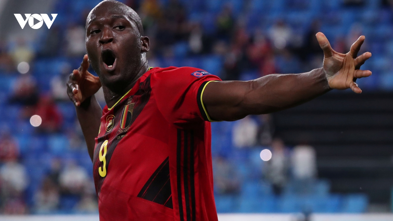 Lập cú đúp giúp Bỉ thắng đậm Nga, Lukaku gửi lời động viên đến Eriksen