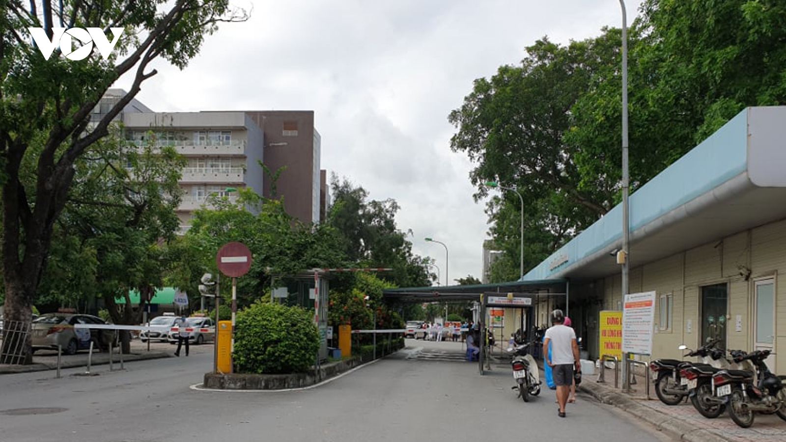 350 người ở Bệnh viện Đa khoa Đức Giang âm tính với SARS-CoV-2