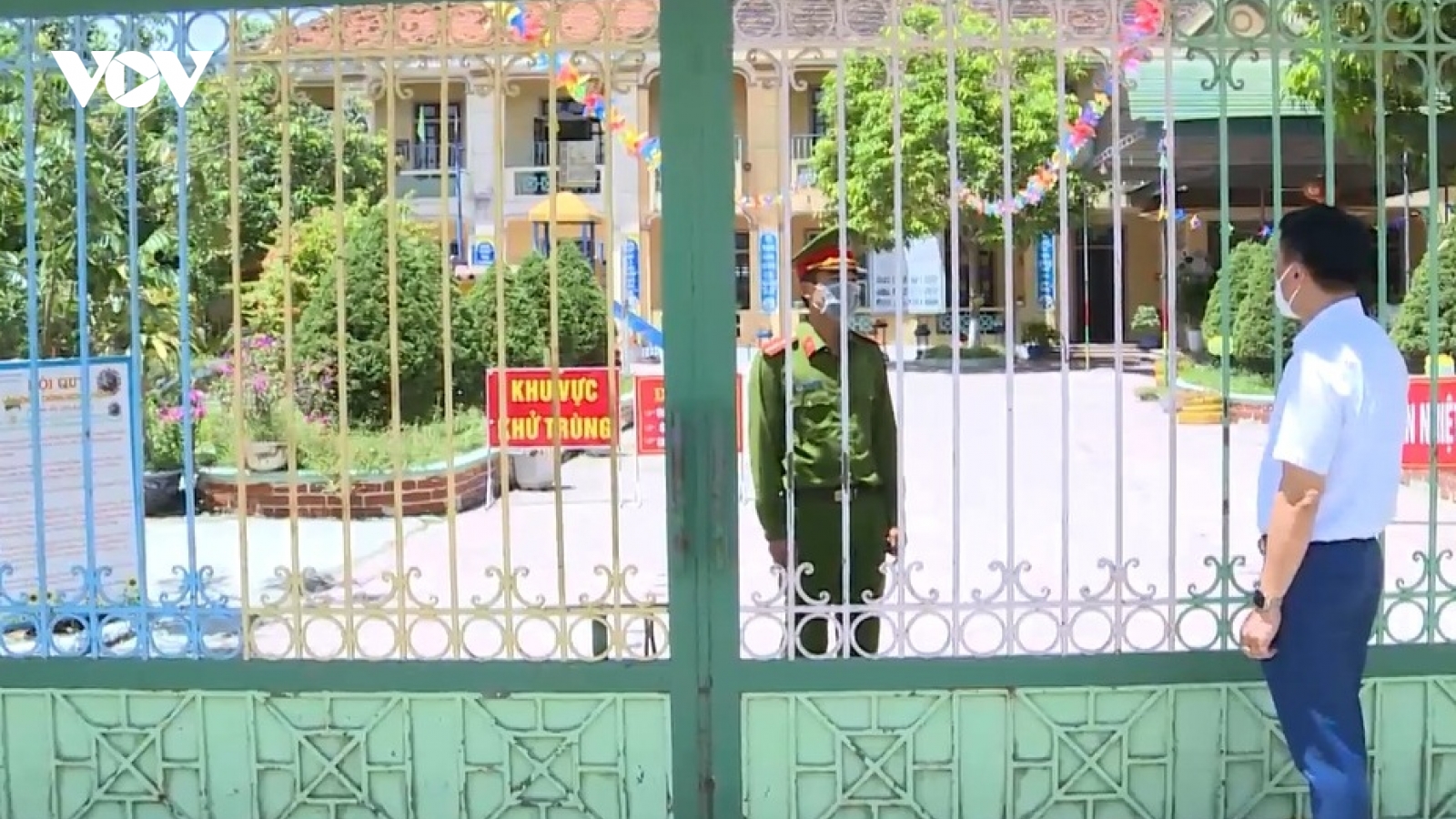 Hà Tĩnh hoãn họp HĐND, nâng cấp độ chống dịch Covid-19