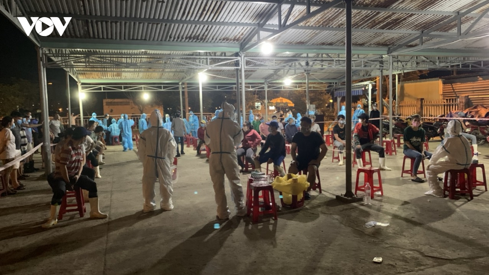 5 ca mắc Covid-19 ở Quảng Ngãi từng đến cảng cá Thọ Quang, Đà Nẵng xét nghiệm xuyên đêm