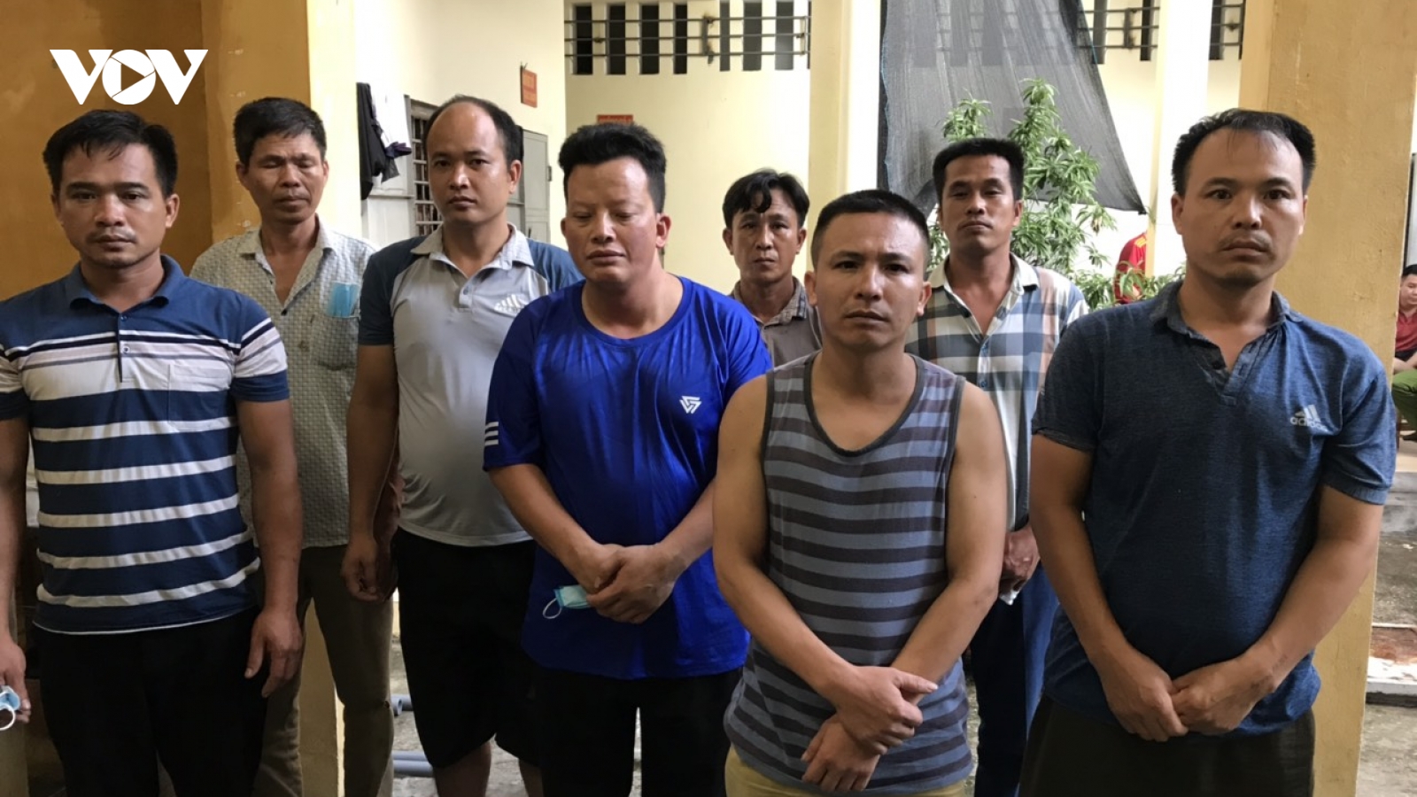 Bắt quả tang 11 đối tượng đánh bạc ở Quảng Ninh