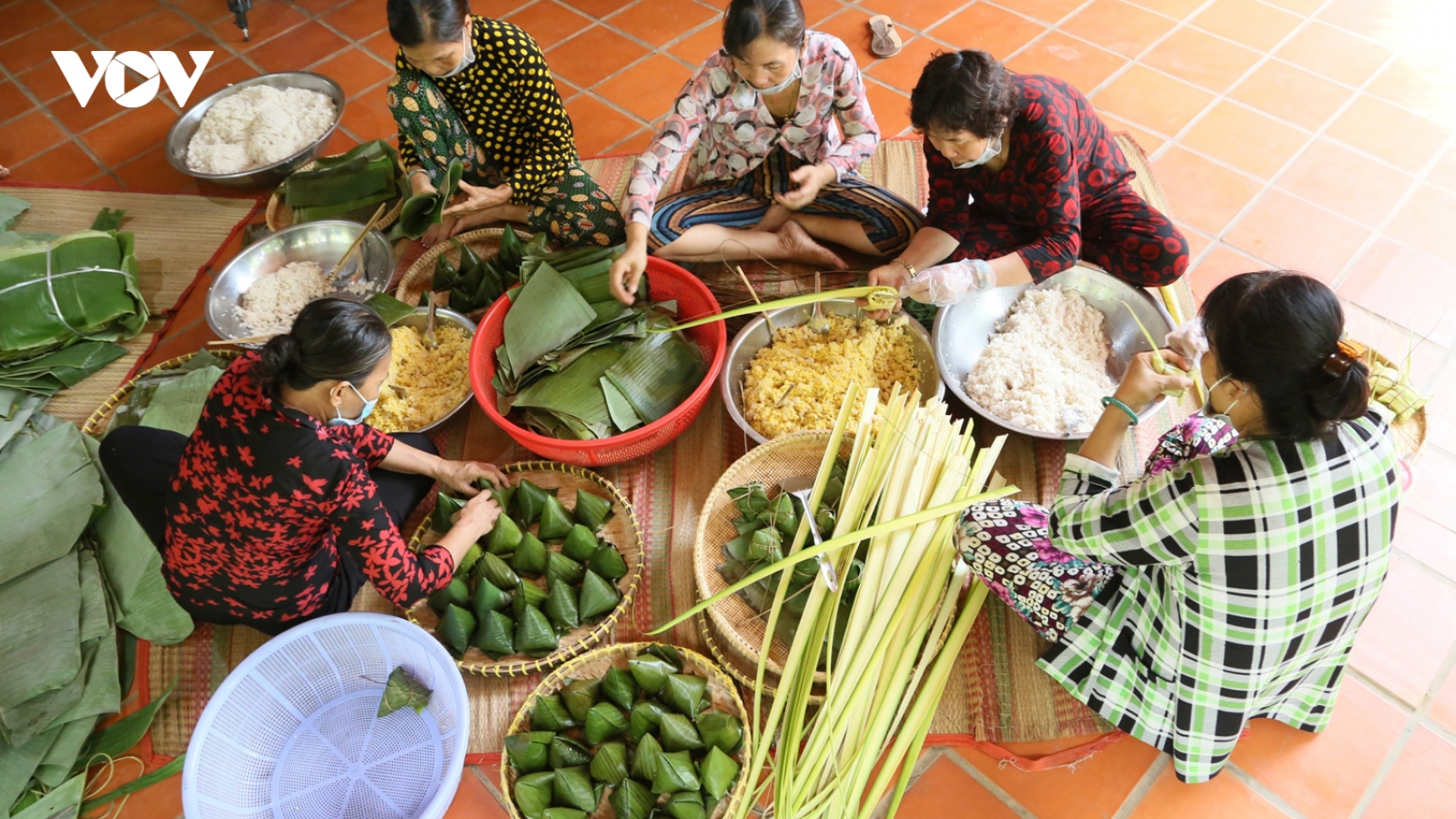 Một Tết Đoan Ngọ đầy yêu thương, sẻ chia giữa đại dịch Covid-19