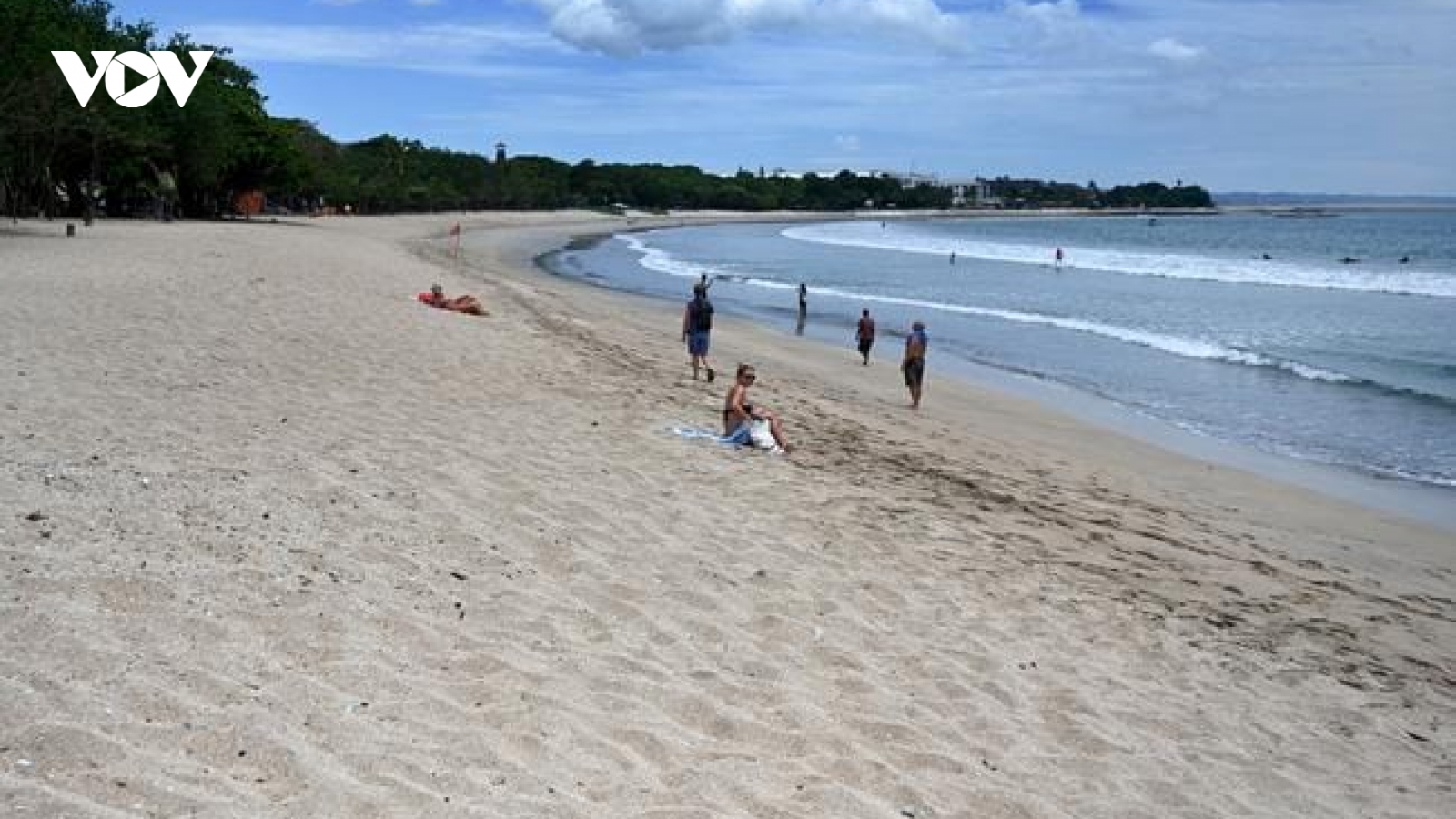 Bali sẽ đón khách quốc tế vào tháng 7