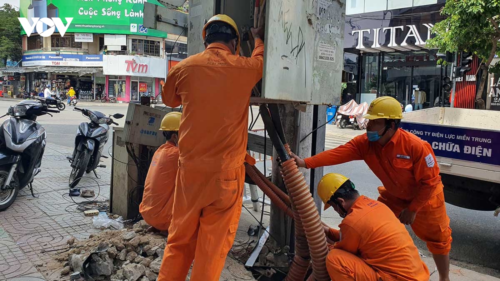 Lỗ luỹ kế của Công ty mẹ EVN chỉ còn khoảng 5.611 tỷ đồng