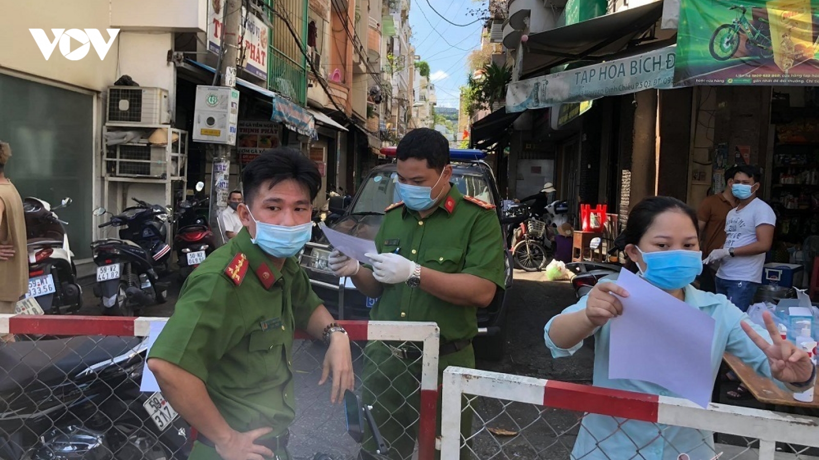 TP.HCM ghi nhận thêm 15 trường hợp nghi mắc COVID-19 mới