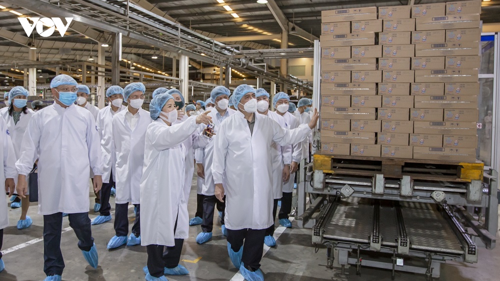 Thủ tướng đánh giá Vinamilk là DN điển hình “vừa sản xuất, vừa chiến đấu” trong dịch bệnh