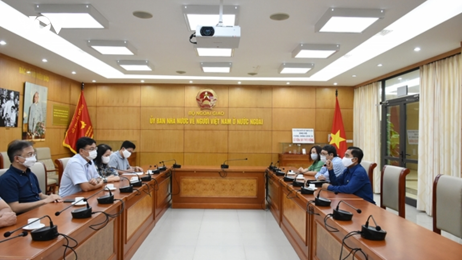 Người Việt tại Séc ủng hộ Quỹ Vaccine phòng chống Covid-19