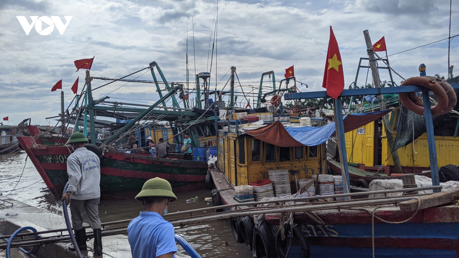 Hải Phòng, Quảng Ninh cấm biển để ứng phó bão số 2