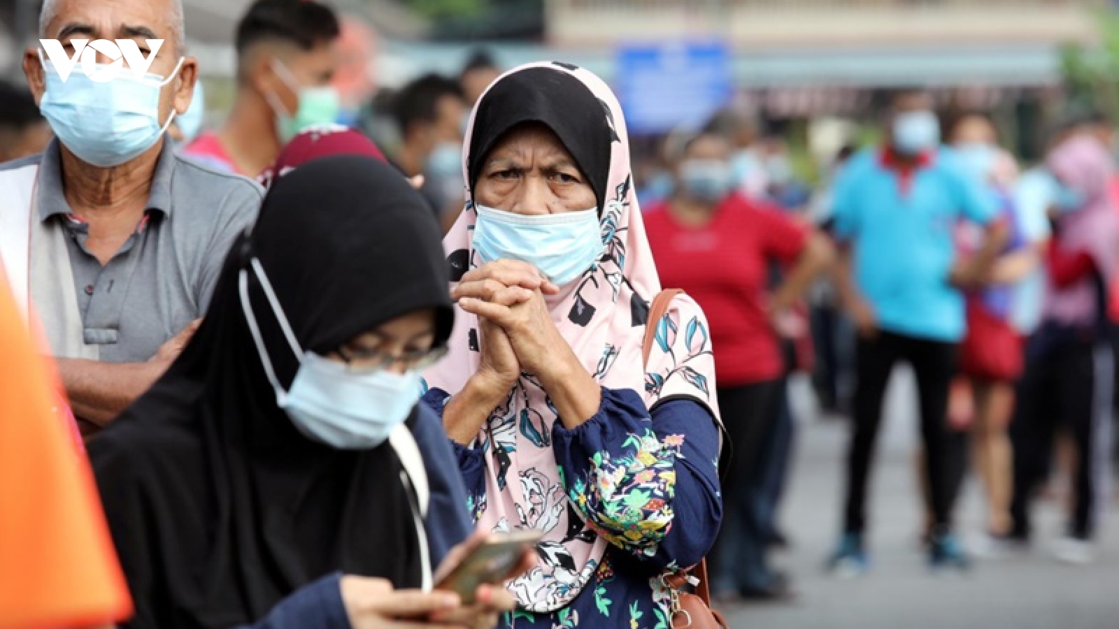 Tốc độ lây nhiễm vượt Ấn Độ, Malaysia có nguy cơ bị nhấn chìm trong thảm họa Covid-19