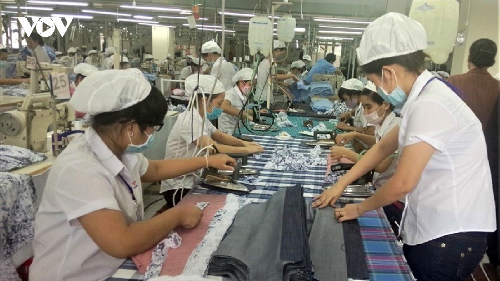 TP.HCM đề xuất chi 886 tỷ đồng hỗ trợ cho các đối tượng ảnh hưởng bởi Covid-19