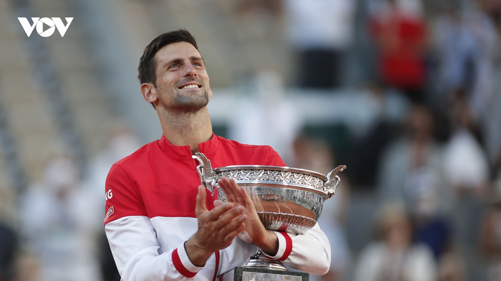 Ngược dòng hạ Tsitsipas, Djokovic vô địch Roland Garros với hàng loạt kỷ lục