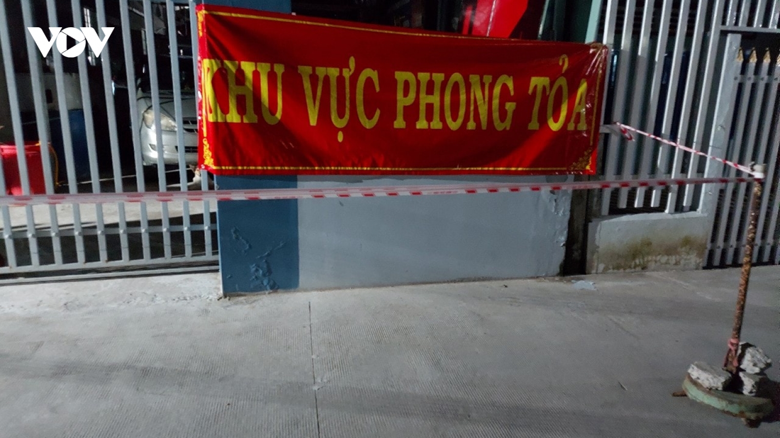 Phong tỏa khẩn cấp ngân hàng có nữ nhân viên nghi nhiễm SARS-CoV-2