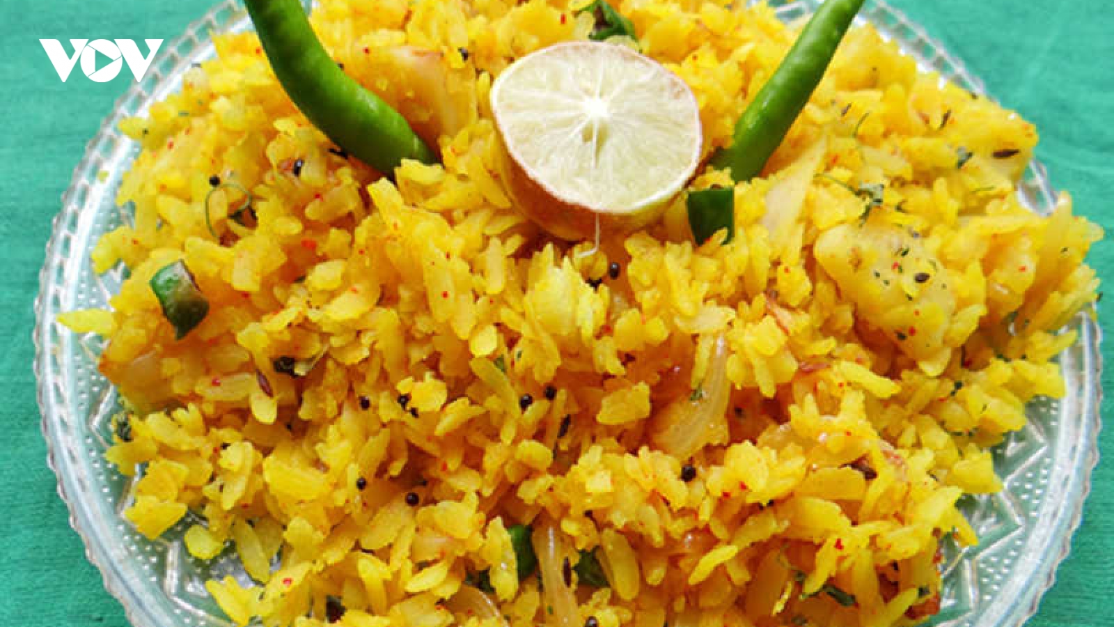 Aloo Poha- Bữa sáng ngon, nhanh và gọn được trẻ em Ấn Độ yêu thích