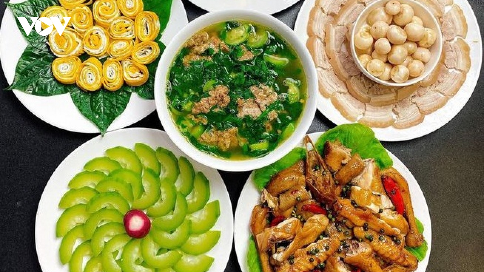 Mùa nóng, nên ăn uống thế nào?