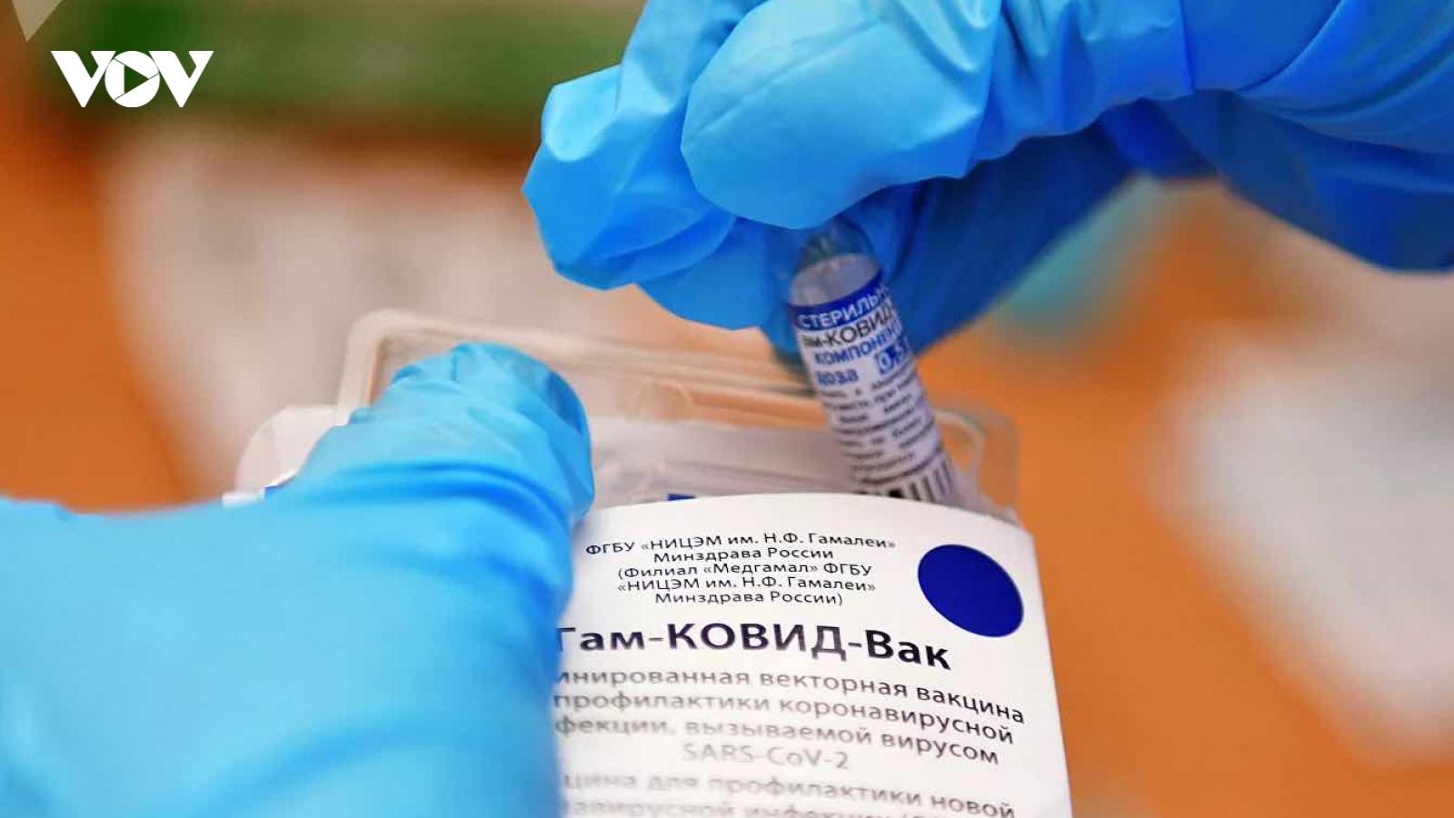Nga phê chuẩn vaccine Sputnik V cho phụ nữ mang thai