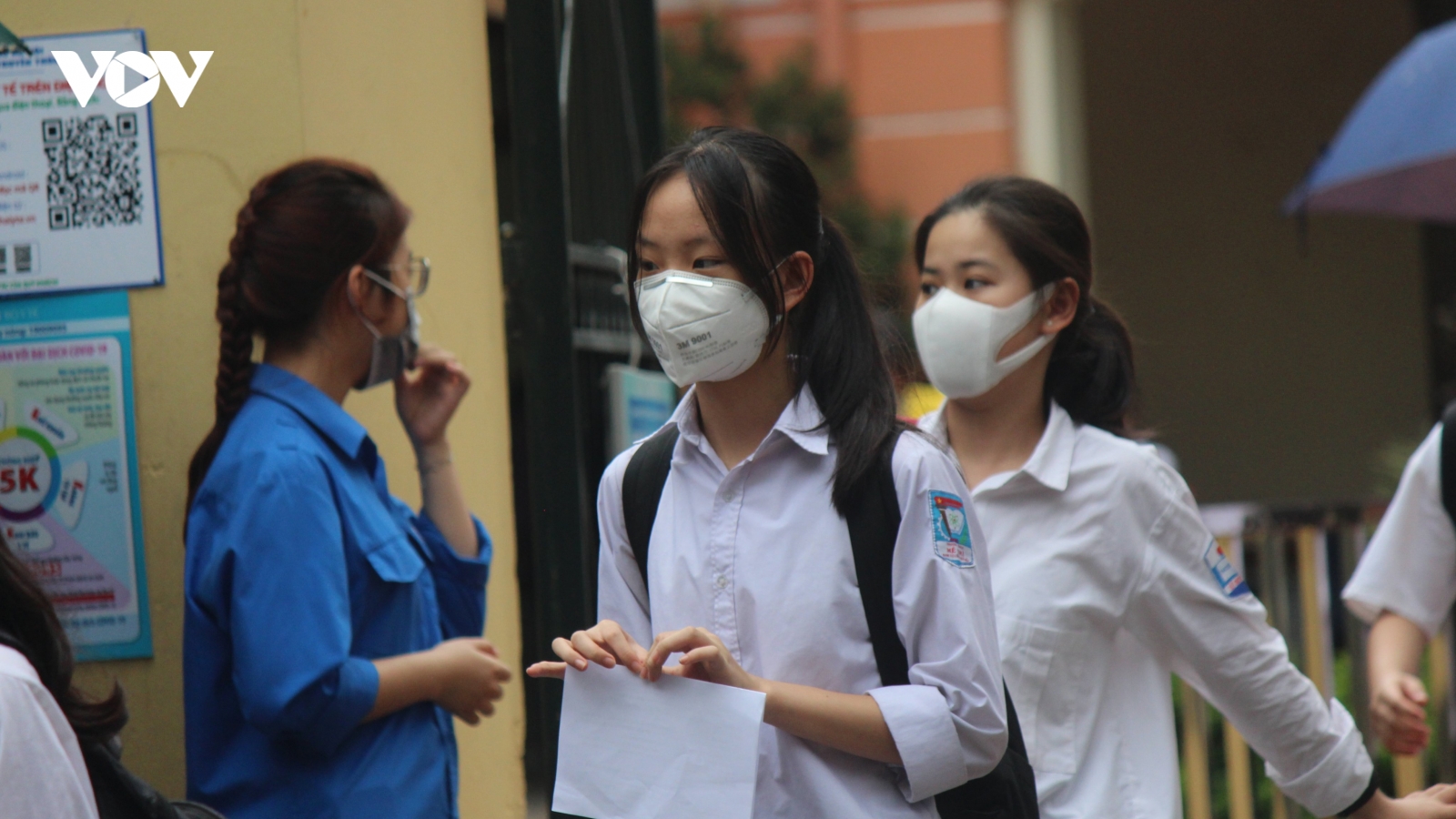 Đề thi chuyên Văn vào lớp 10 THPT chuyên Sư phạm Hà Nội