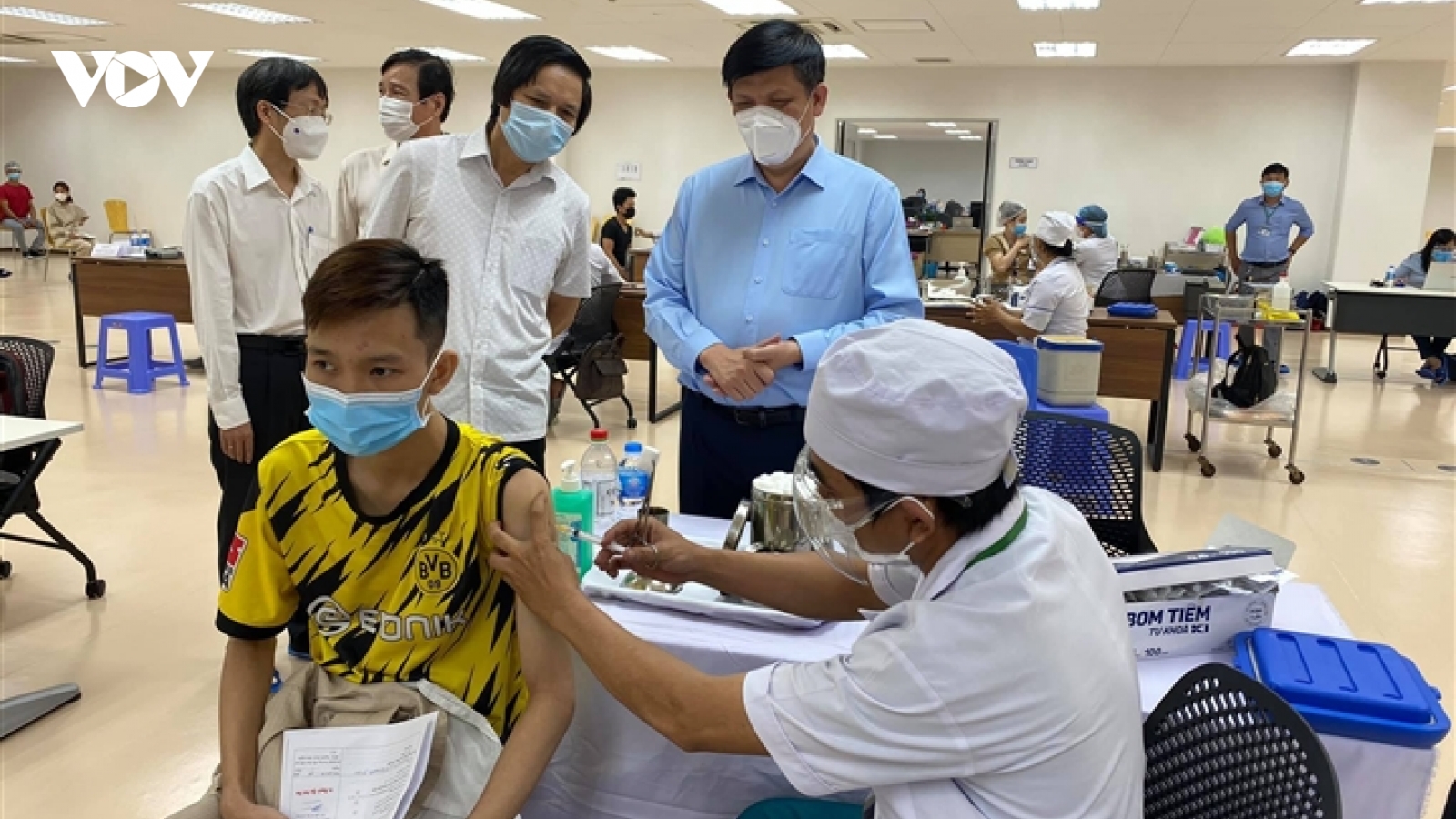 Tiêm 2 mũi vaccine Covid-19 của 2 hãng có đảm bảo hiệu quả?