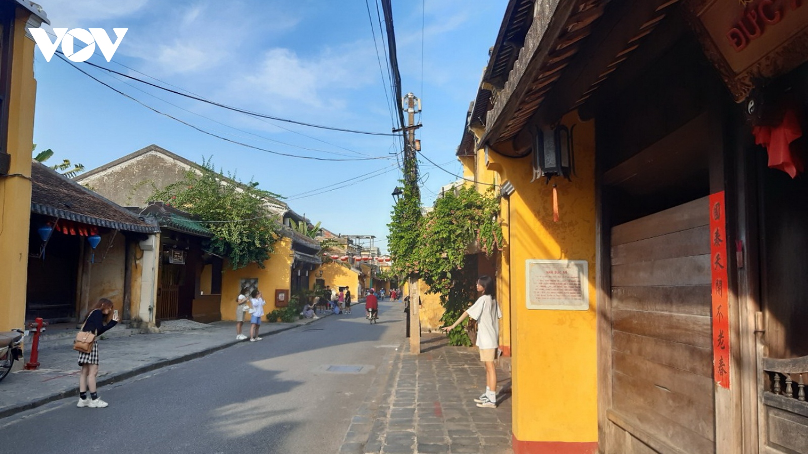 Hội An dè dặt mở cửa đón khách trở lại sau 4 đợt dịch Covid-19