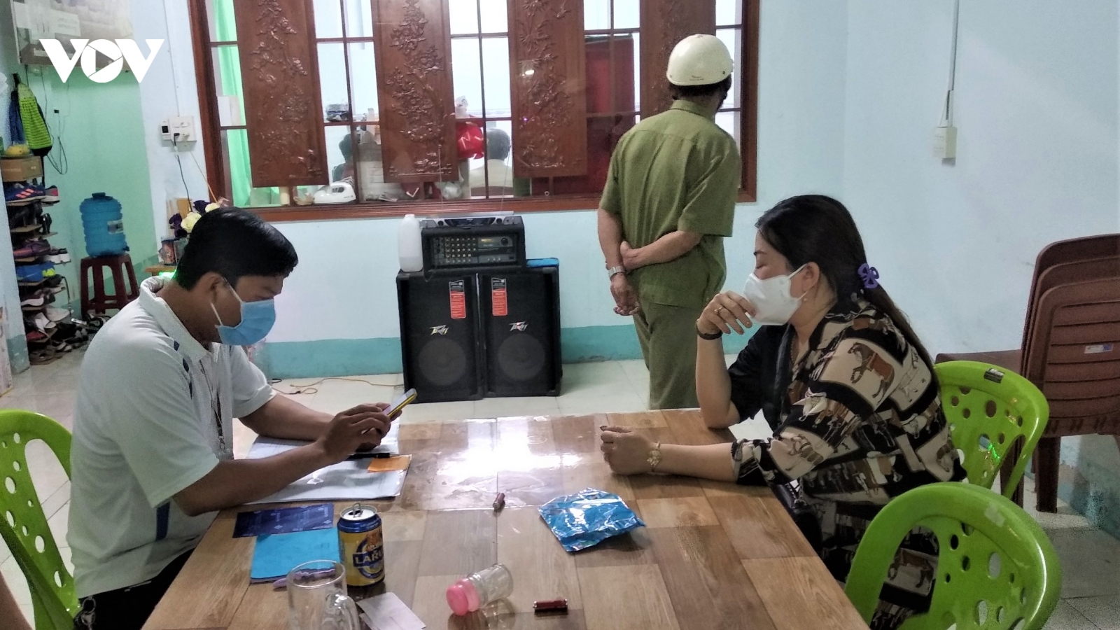 6 người cùng ăn nhậu, không tuân thủ phòng chống dịch bị phạt 90 triệu đồng