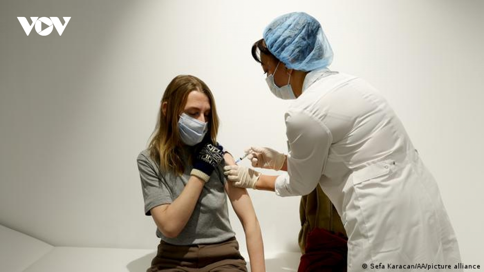 Vaccine mới nhất của Nga có hiệu quả ngừa Covid-19 hơn 80%