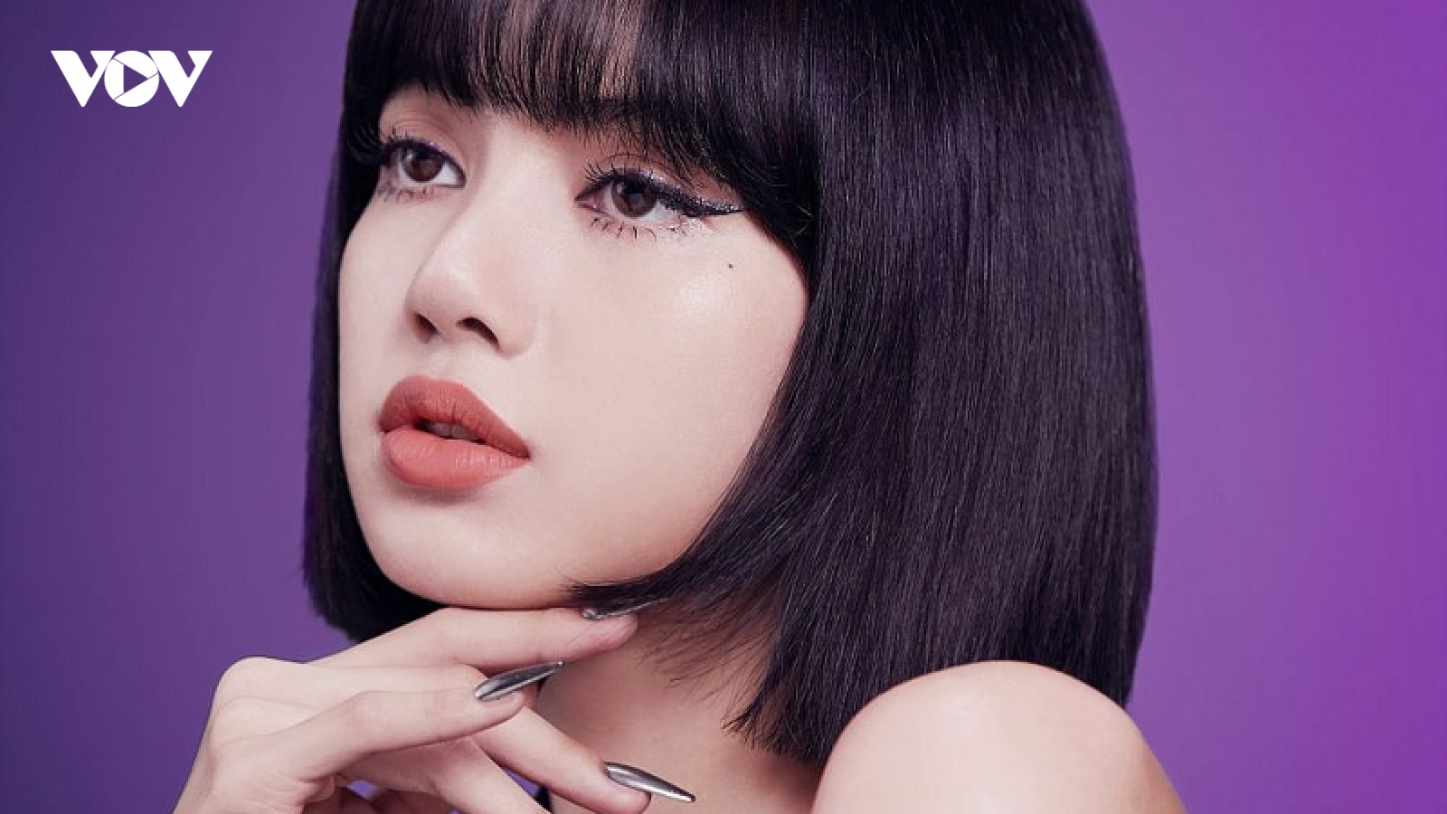 Lisa (BLACKPINK) ra mắt dự án solo, "đụng độ" BTS, Taeyeon trong tháng 7?