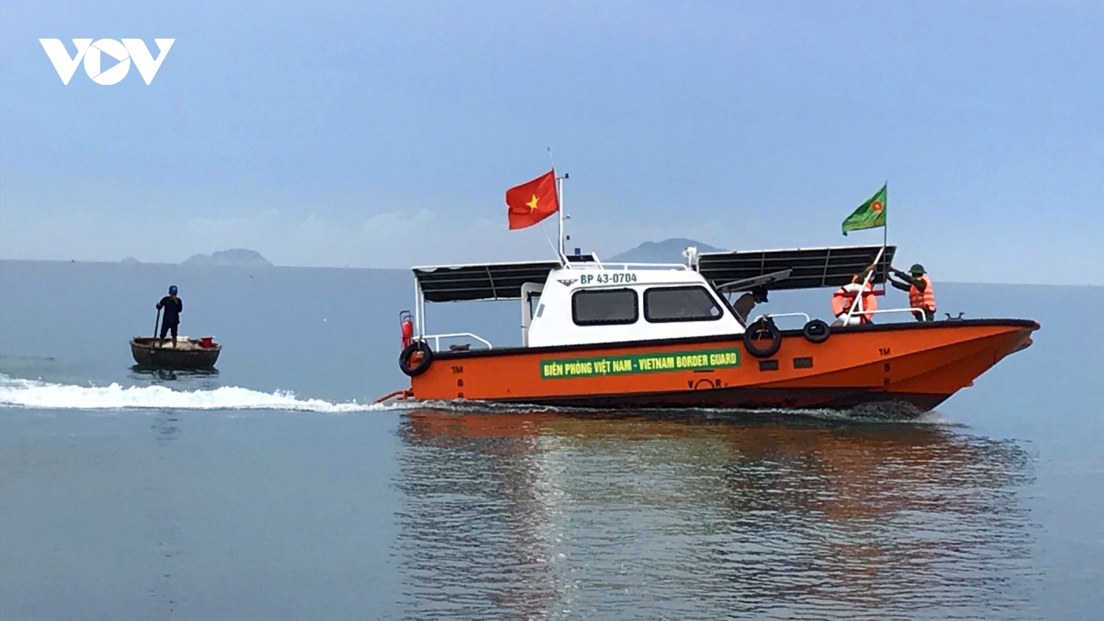 Tìm kiếm ngư dân mất tích trên vùng biển Cửa Đại