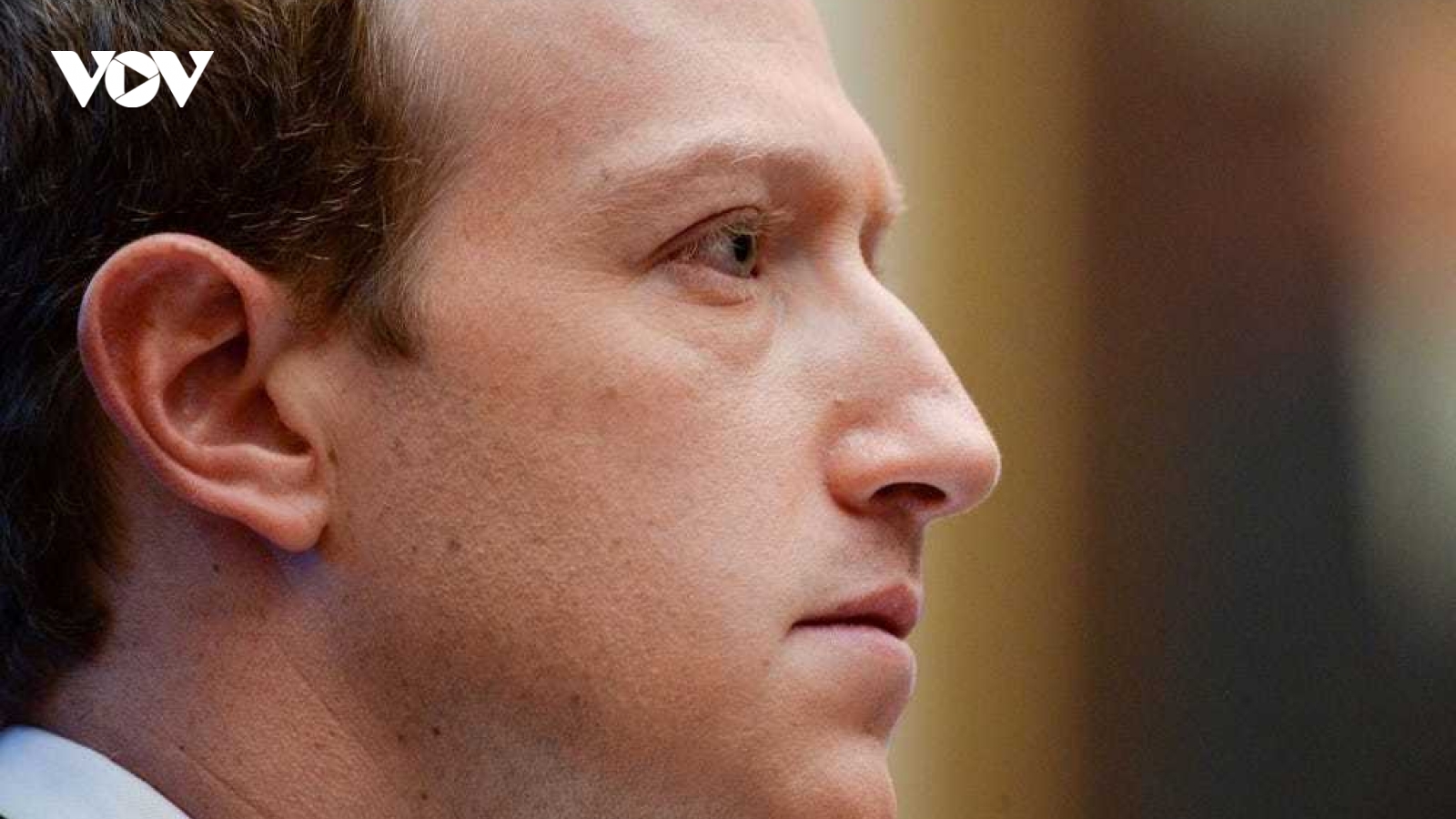 Mark Zuckerberg thừa nhận Facebook không bao giờ hết tin giả
