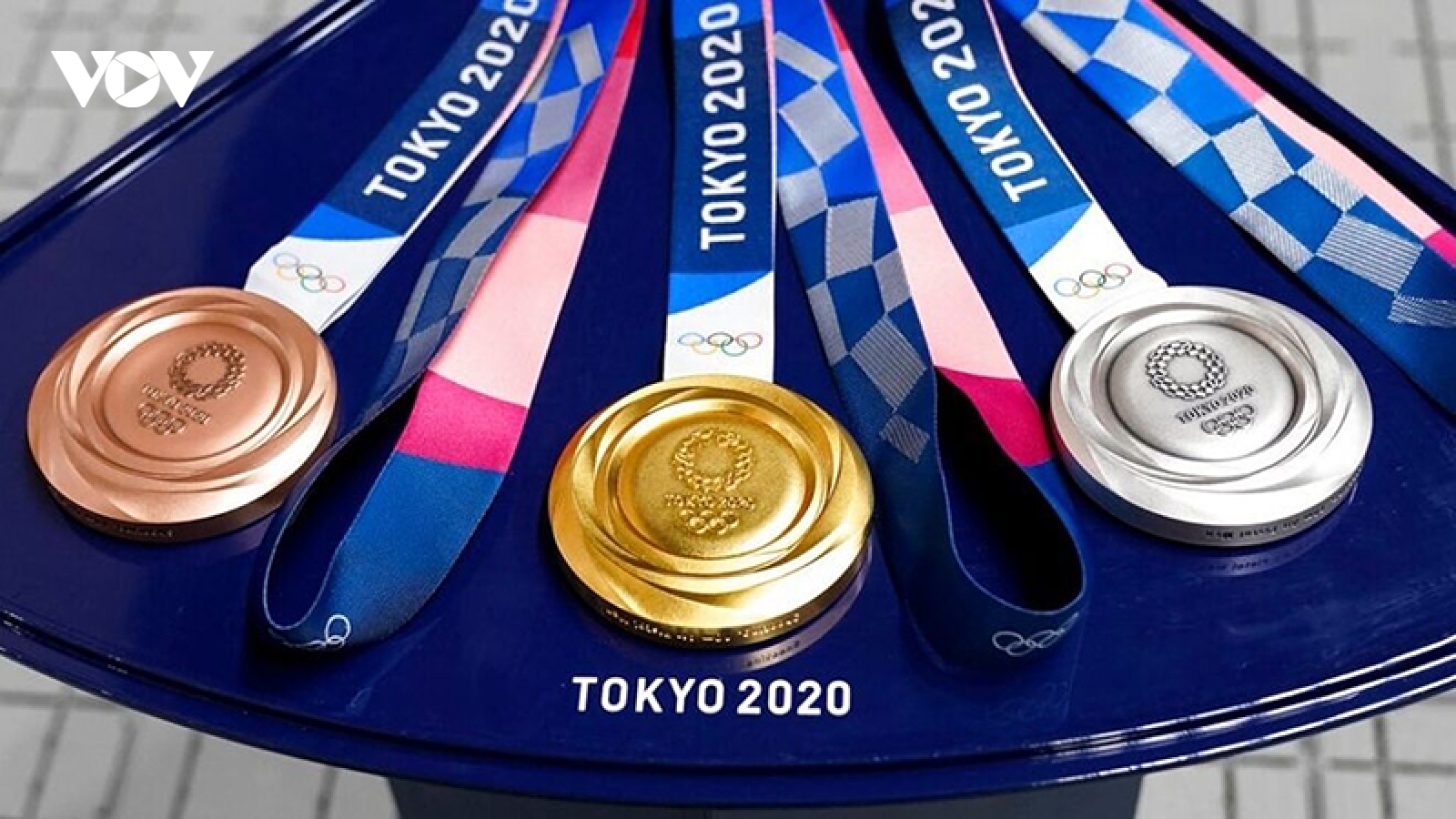 Huy chương Olympic 2020 được làm từ thiết bị điện tử tái chế