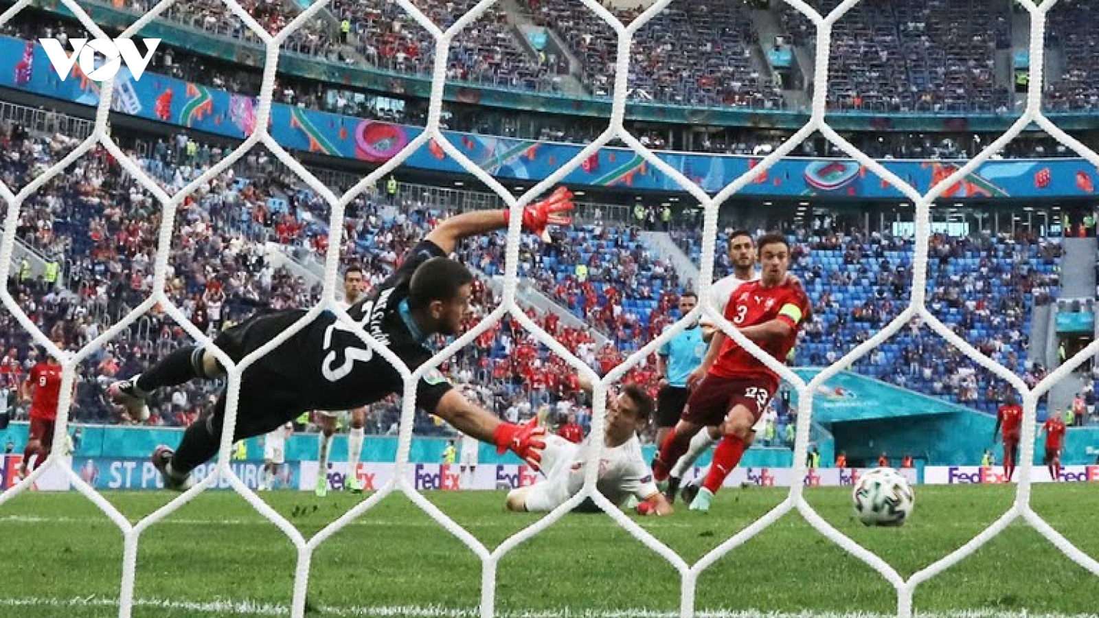 “Người nhện” tỏa sáng, Tây Ban Nha vào bán kết EURO 2021