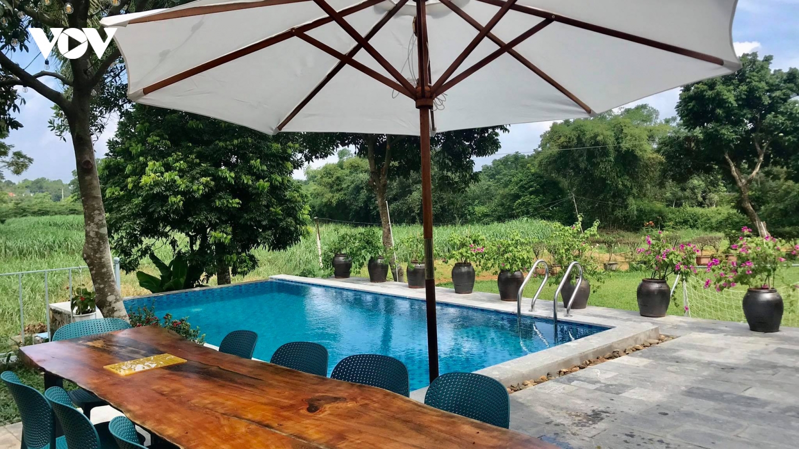 Thuê villa ngoại thành Hà Nội, du khách "loay hoay" giữa những rủi ro