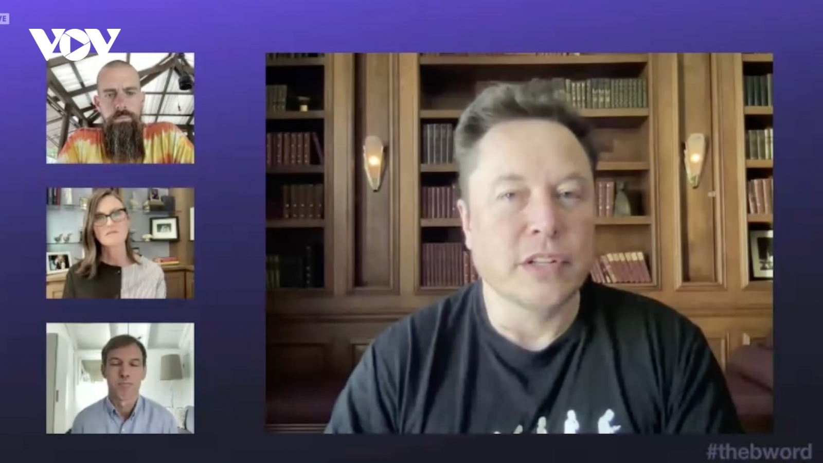 Elon Musk khoe đang giữ tiền ảo, giá Bitcoin tăng nhẹ