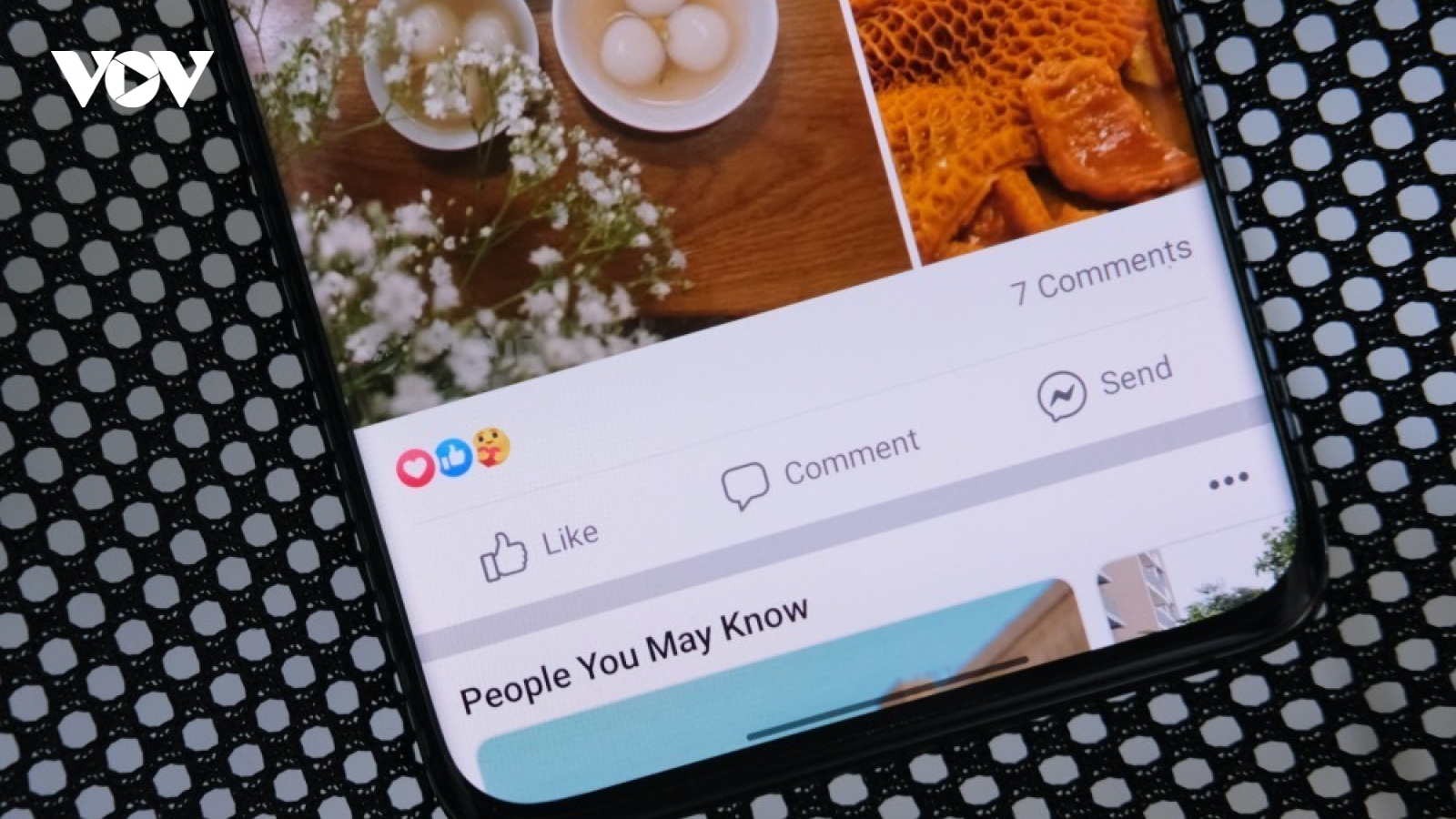 Nhiều người Việt bắt đầu dùng tính năng ẩn like trên Facebook