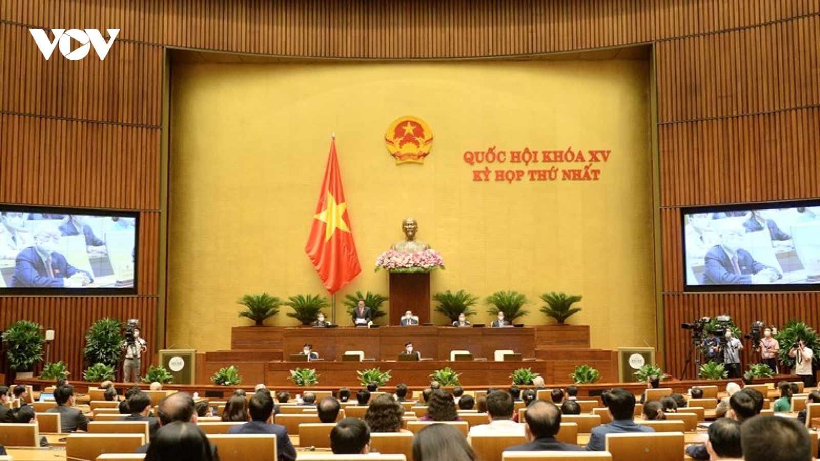 Kỳ họp thứ nhất, Quốc hội khóa XV: Lửa thử vàng, gian nan thử sức