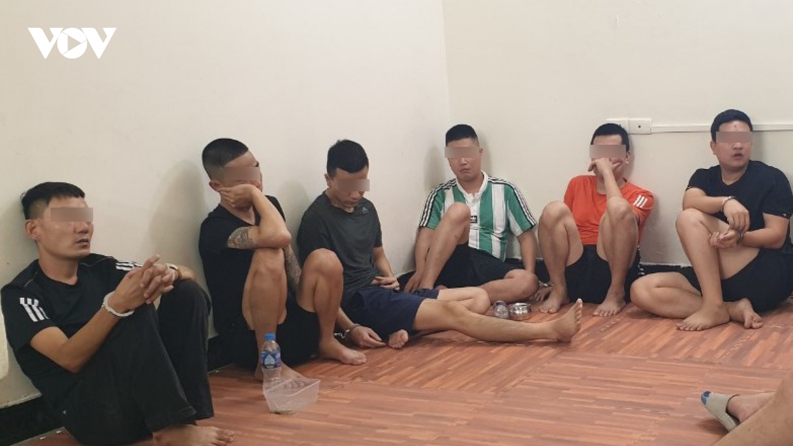 Khởi tố 11 đối tượng về hành vi đánh bạc tại TP. Hạ Long
