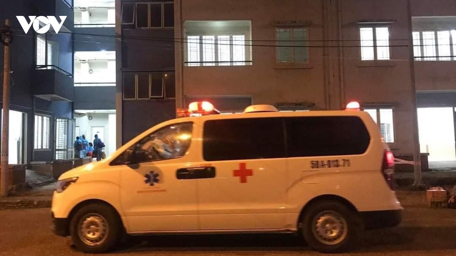 TP.HCM yêu cầu các bệnh viện sẵn sàng “tách đôi” để điều trị bệnh nhân COVID-19