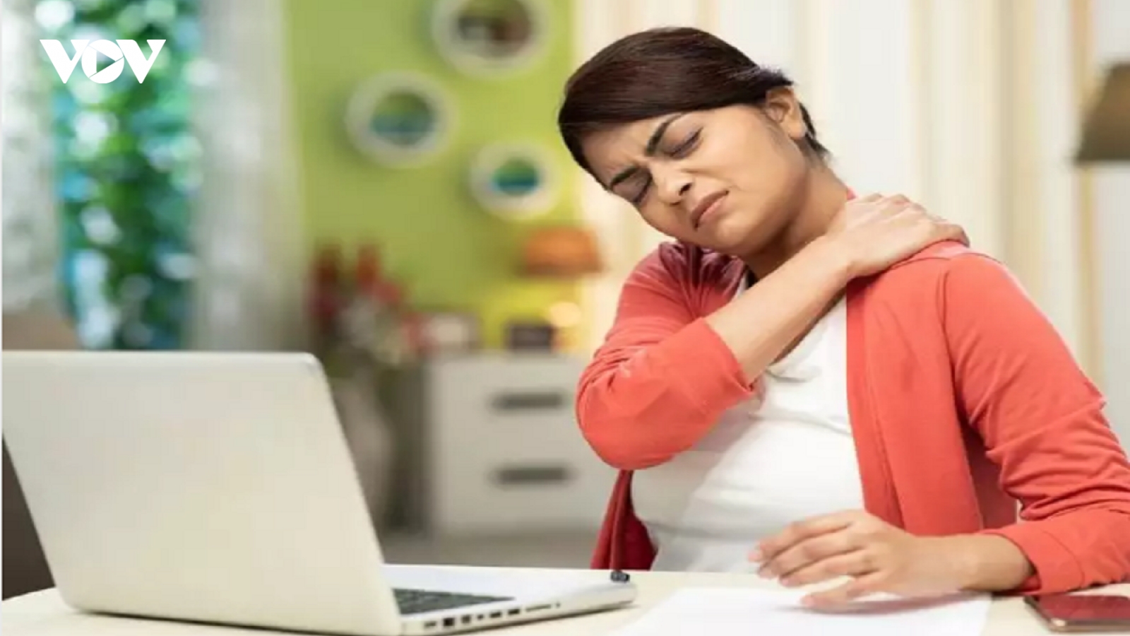 Những thói quen trong lối sống làm suy yếu xương, khớp của bạn