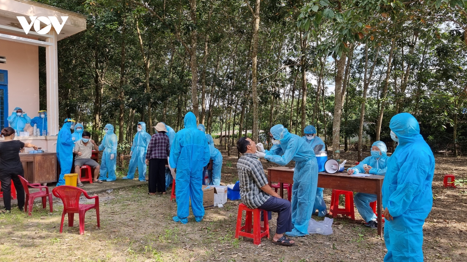 Lâm Đồng ghi nhận thêm 4 ca mắc Covid-19 liên quan đến ca bệnh đầu tiên