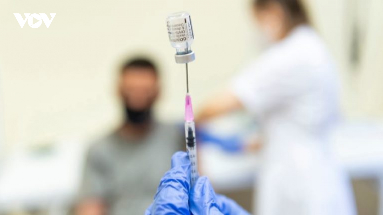 Nhân viên y tế Hungary bắt buộc phải tiêm vaccine COVID-19 trước ngày 1/9