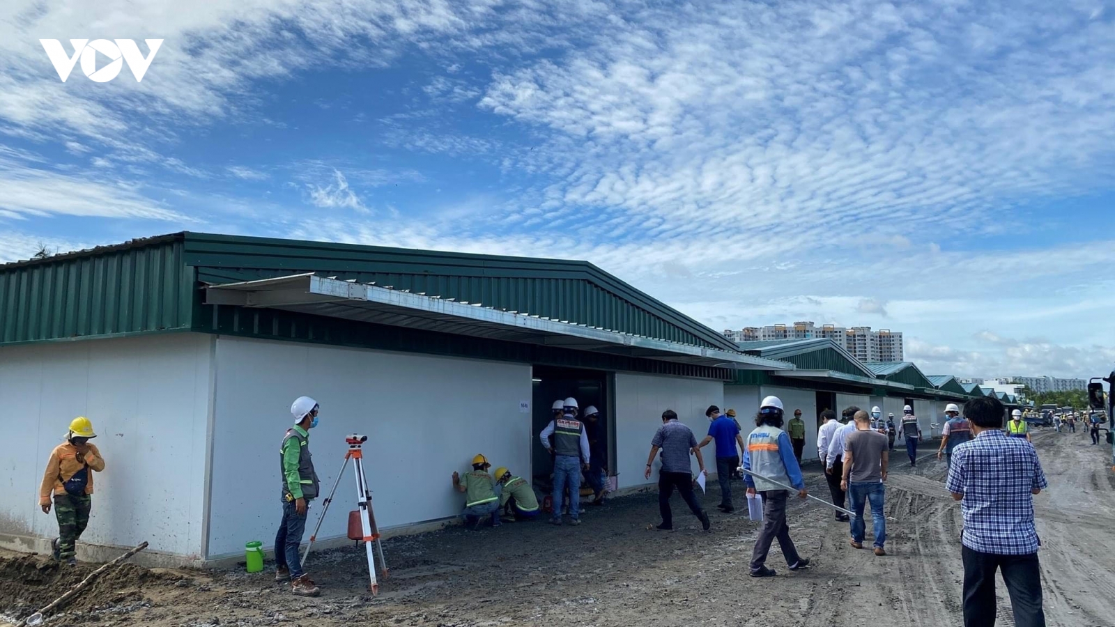 TP.HCM khẩn trương xây Bệnh viện dã chiến số 13 và Trung tâm Hồi sức tích cực 500 giường