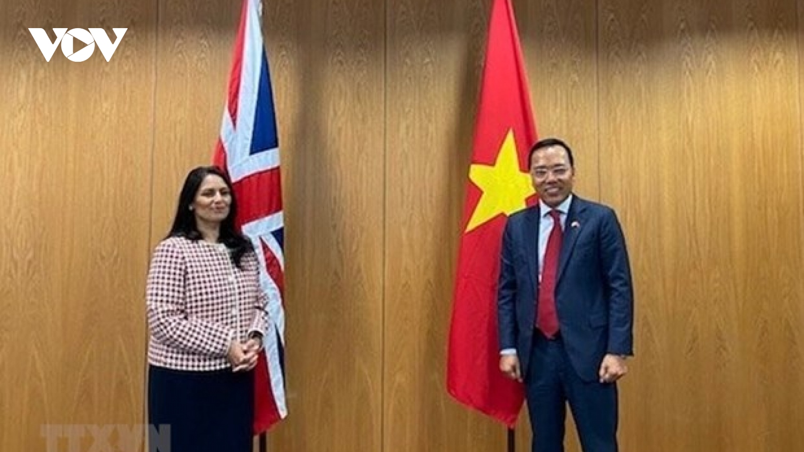 Vietnam, UK step up cooperation in security, home affairs