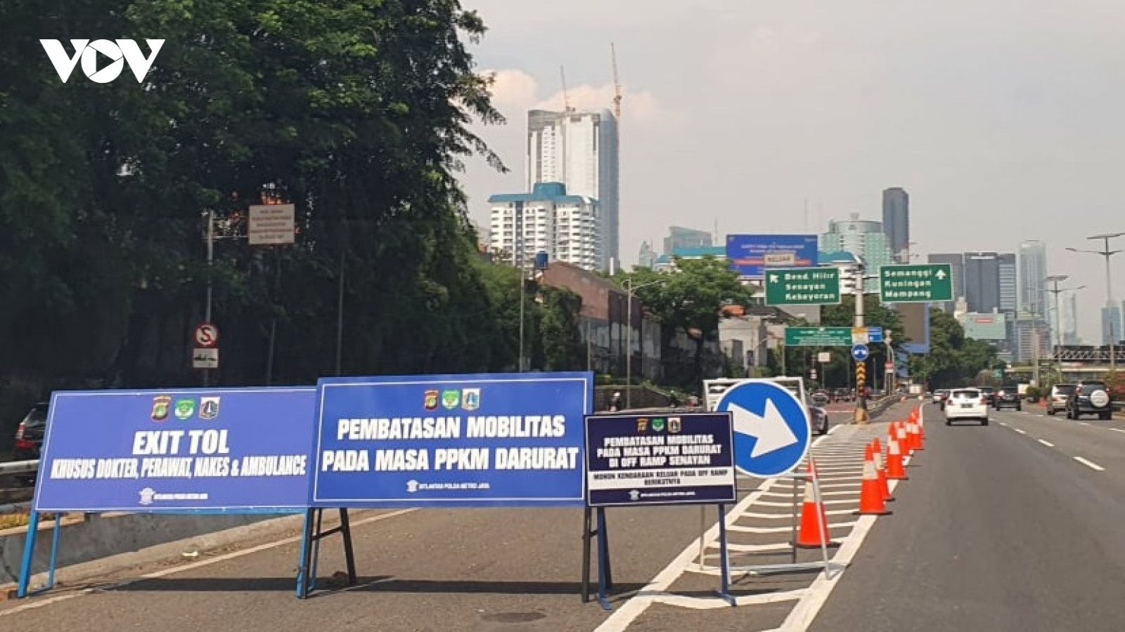 Covid-19 vẫn tăng chóng mặt, giới hạn khẩn cấp ở Indonesia có hiệu quả?