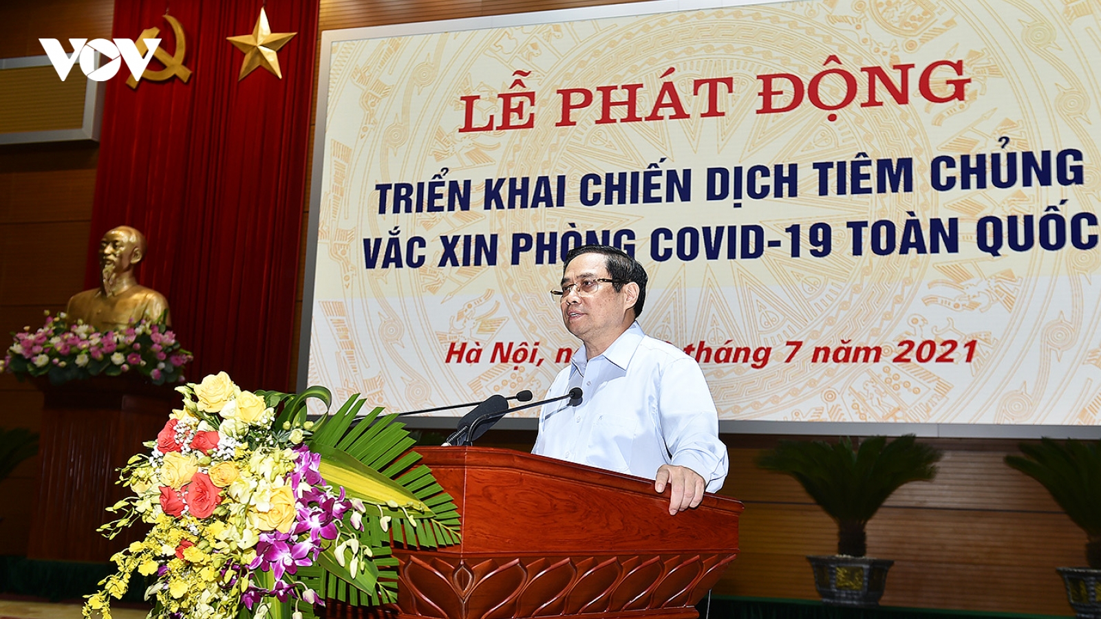 Thủ tướng phát động chiến dịch tiêm chủng vaccine phòng Covid-19 toàn quốc