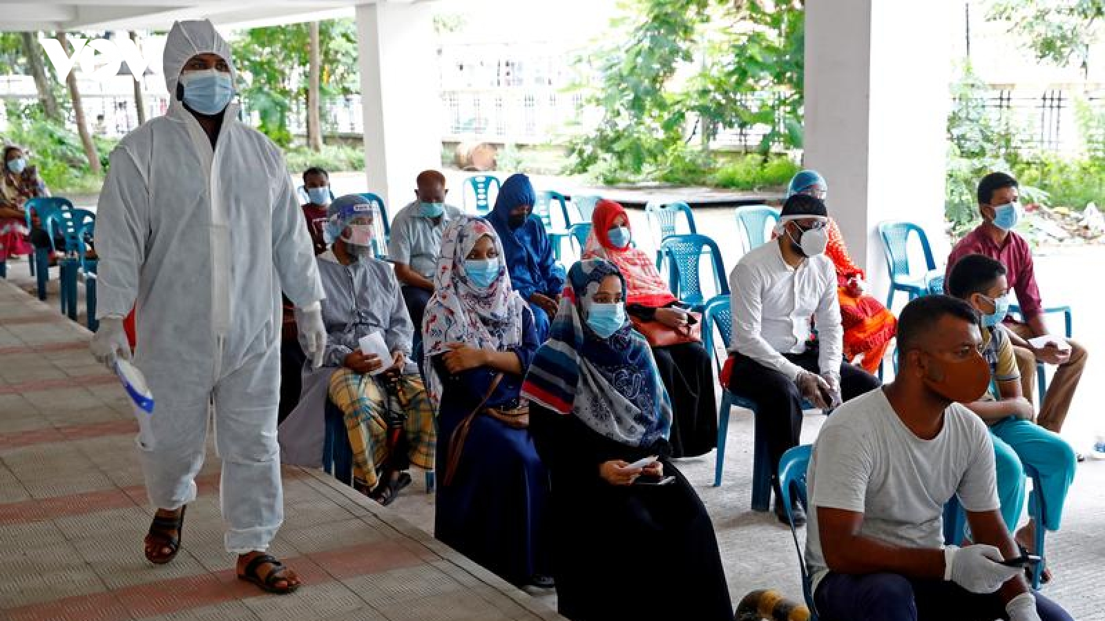 Bangladesh tăng cấp độ, kéo dài phong tỏa Covid-19 thêm 2 tuần