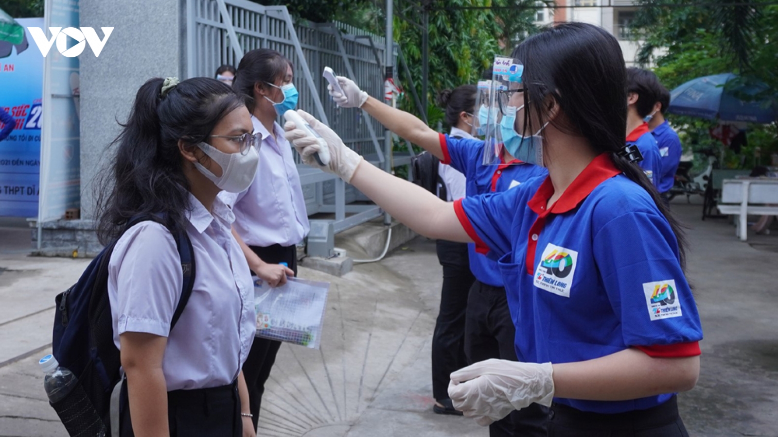 Hàng chục nghìn thí sinh đã tự tin hoàn thành môn thi đầu tiên
