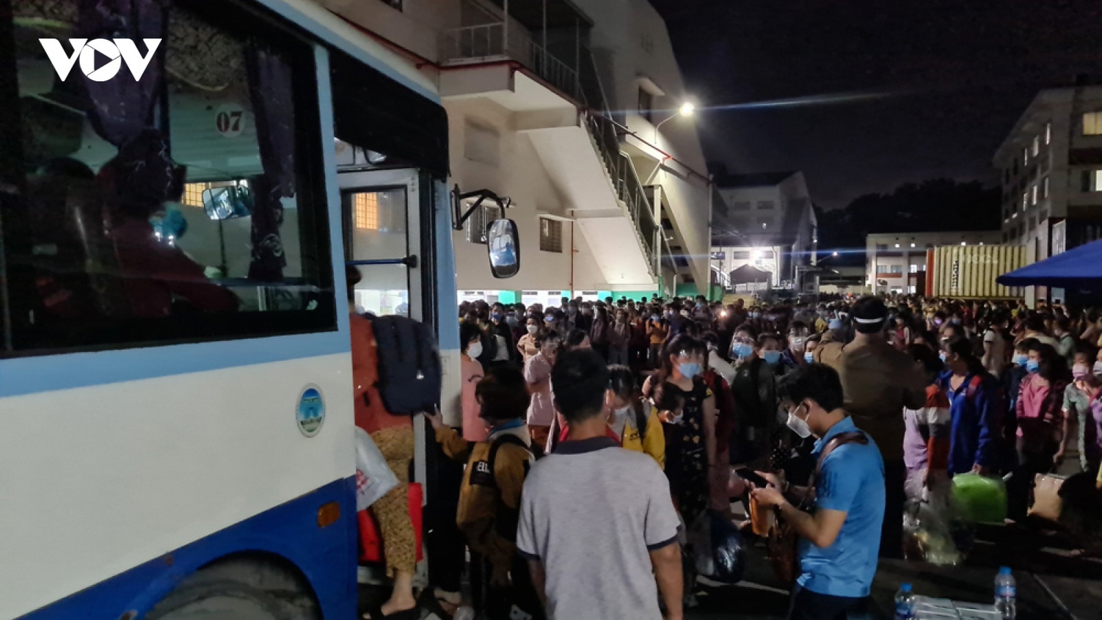 Bình Dương chậm “tách” F0 ra khỏi doanh nghiệp nên gây lây nhiễm chéo