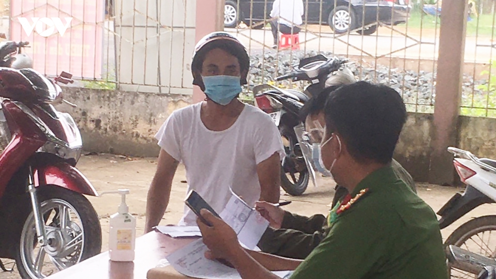 Tây Ninh xử phạt các trường hợp vi phạm Chỉ thị 16 gần 600 triệu đồng