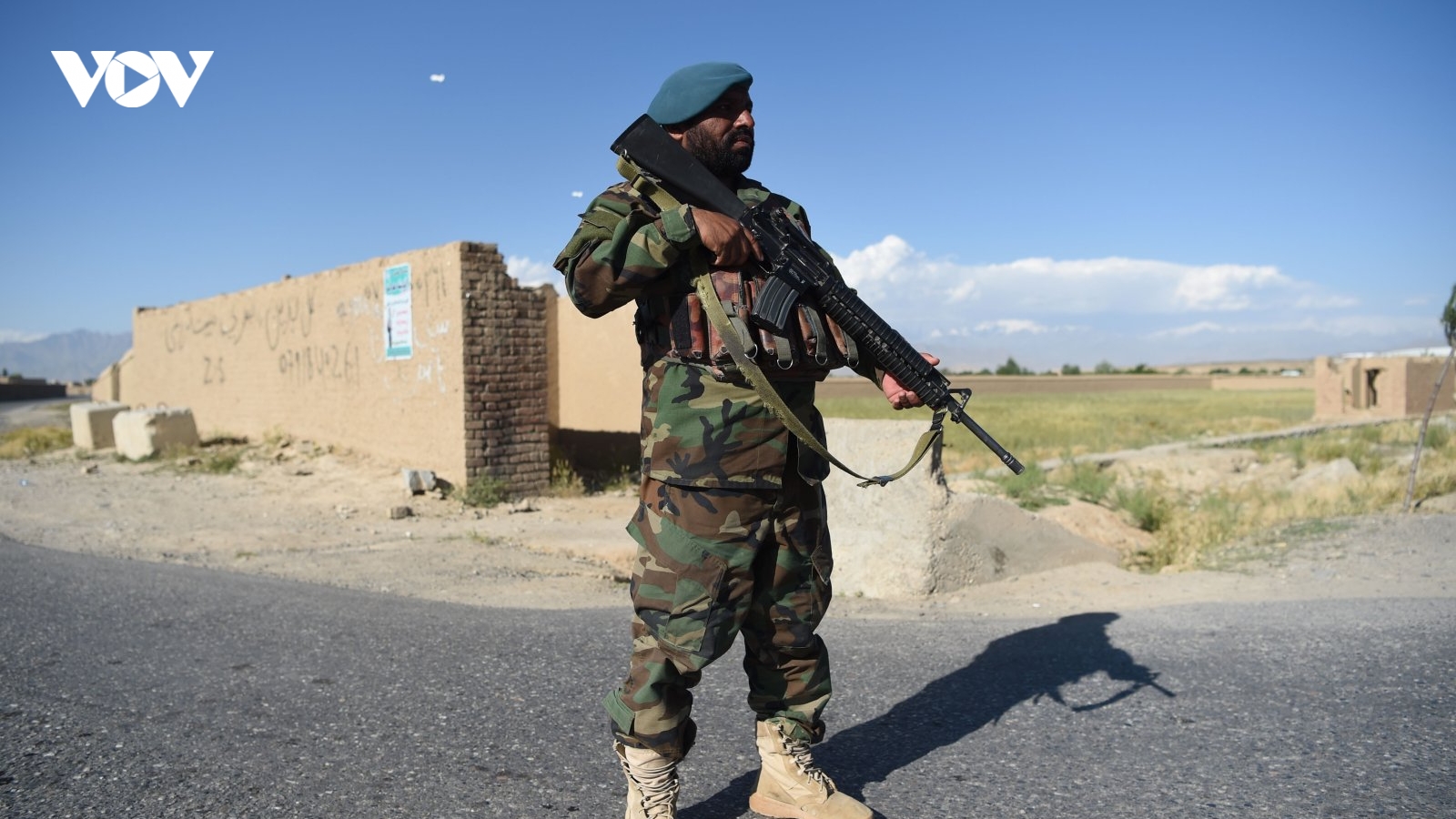 Chính phủ Afghanistan bác bỏ tuyên bố "kiểm soát 90% biên giới" của Taliban
