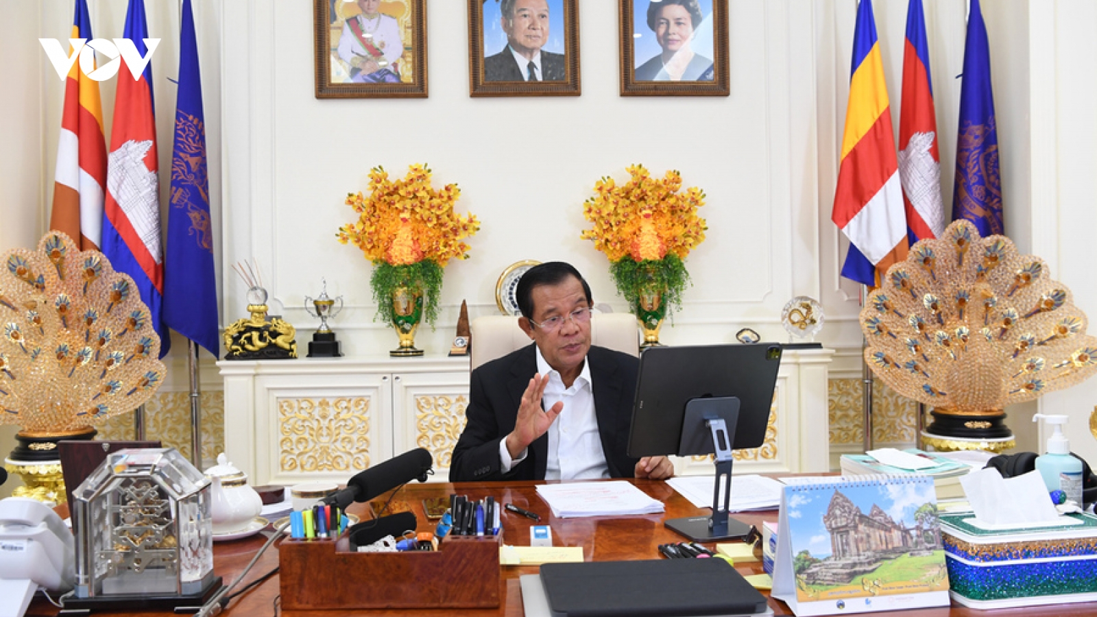 Thủ tướng Campuchia Hun Sen cảnh báo về làn sóng Covid-19 tiếp theo nghiêm trọng hơn