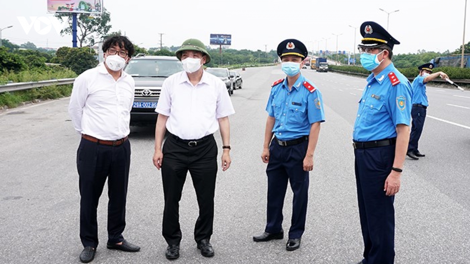 Chủ tịch Hà Nội thị sát đường Vành đai 3, chỉ đạo phương án thông xe nhanh nhất