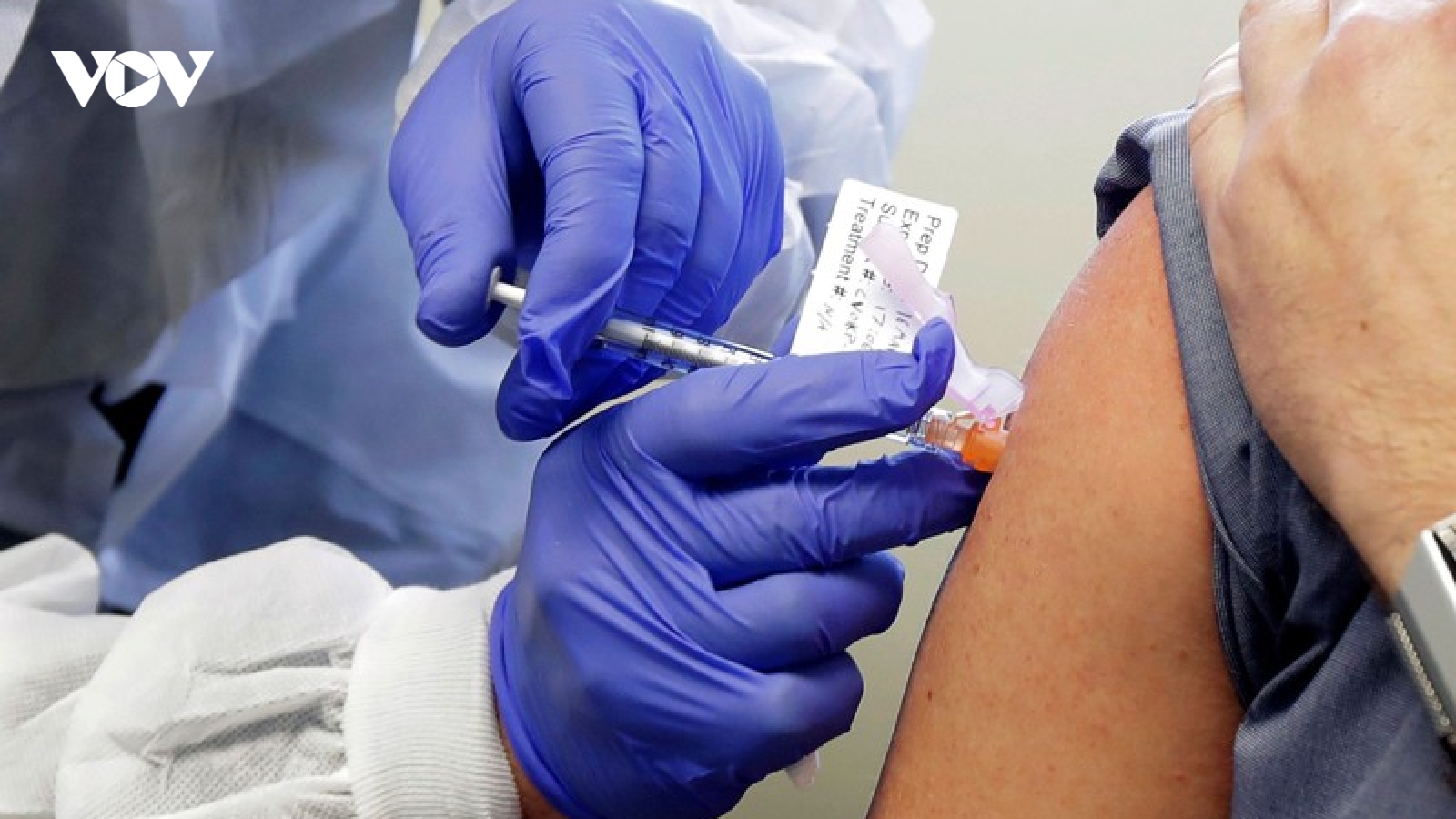 Tiêm vaccine Covid-19 trên thế giới: Tự nguyện, trách nhiệm và cuộc sống